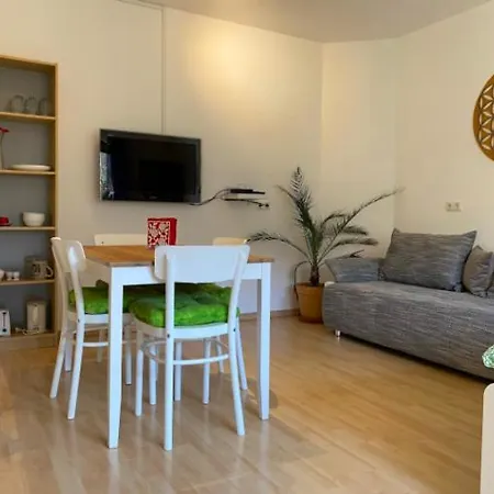 Daire Schoene Wohnung In Der Fraenkischen *